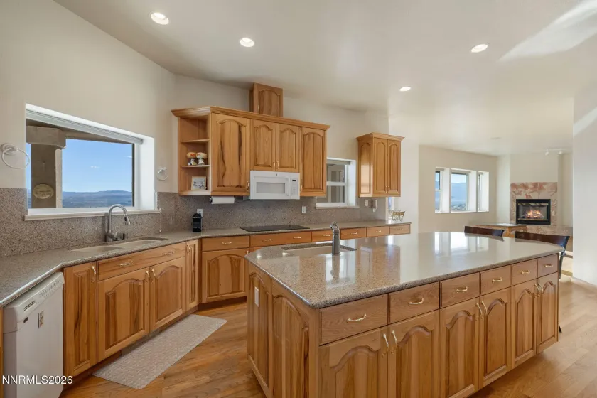 5990 Grass Valley, Reno, Nevada 89510, 3 Bedrooms Bedrooms, ,4 BathroomsBathrooms,Residential,Residential,Grass Valley,0,260011070