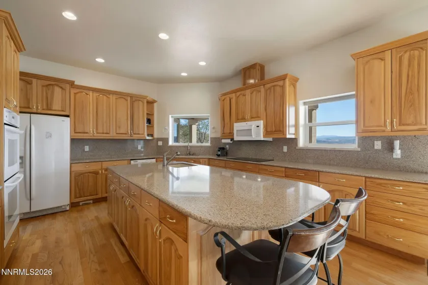 5990 Grass Valley, Reno, Nevada 89510, 3 Bedrooms Bedrooms, ,4 BathroomsBathrooms,Residential,Residential,Grass Valley,0,260011070