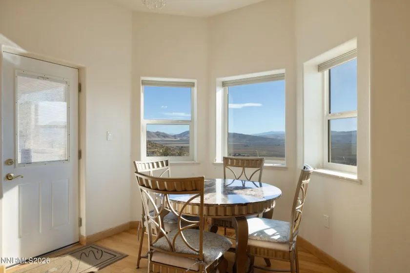 5990 Grass Valley, Reno, Nevada 89510, 3 Bedrooms Bedrooms, ,4 BathroomsBathrooms,Residential,Residential,Grass Valley,0,260011070