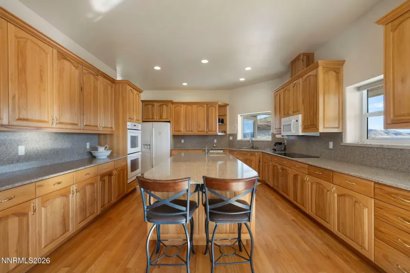 5990 Grass Valley, Reno, Nevada 89510, 3 Bedrooms Bedrooms, ,4 BathroomsBathrooms,Residential,Residential,Grass Valley,0,260011070
