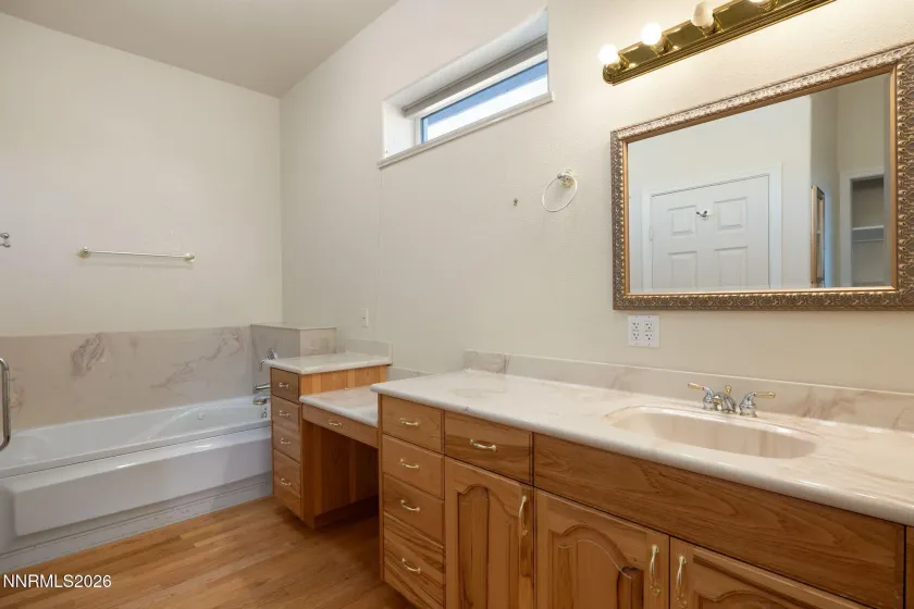 5990 Grass Valley, Reno, Nevada 89510, 3 Bedrooms Bedrooms, ,4 BathroomsBathrooms,Residential,Residential,Grass Valley,0,260011070