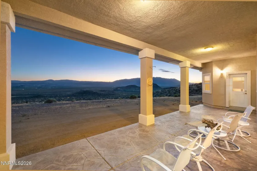 5990 Grass Valley, Reno, Nevada 89510, 3 Bedrooms Bedrooms, ,4 BathroomsBathrooms,Residential,Residential,Grass Valley,0,260011070