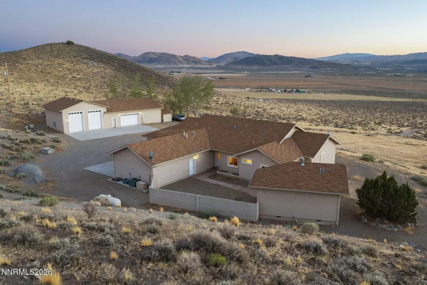 5990 Grass Valley, Reno, Nevada 89510, 3 Bedrooms Bedrooms, ,4 BathroomsBathrooms,Residential,Residential,Grass Valley,0,260011070