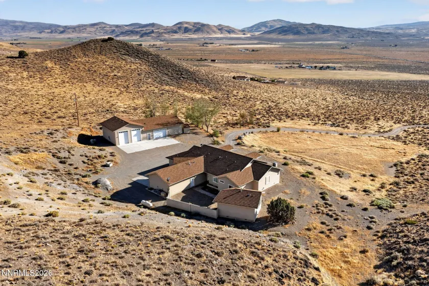 5990 Grass Valley, Reno, Nevada 89510, 3 Bedrooms Bedrooms, ,4 BathroomsBathrooms,Residential,Residential,Grass Valley,0,260011070