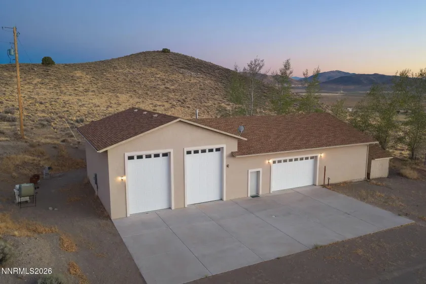 5990 Grass Valley, Reno, Nevada 89510, 3 Bedrooms Bedrooms, ,4 BathroomsBathrooms,Residential,Residential,Grass Valley,0,260011070