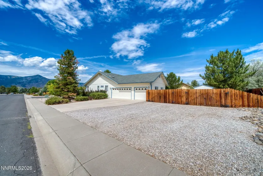 2703 Stirrup, Minden, Nevada 89423, 3 Bedrooms Bedrooms, ,2 BathroomsBathrooms,Residential,Residential,Stirrup,0,260011071