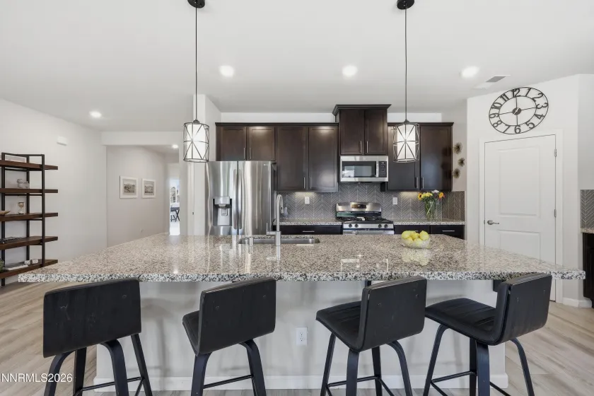 7230 Treeline, Sparks, Nevada 89436, 3 Bedrooms Bedrooms, ,2 BathroomsBathrooms,Residential,Residential,Treeline,0,260009975