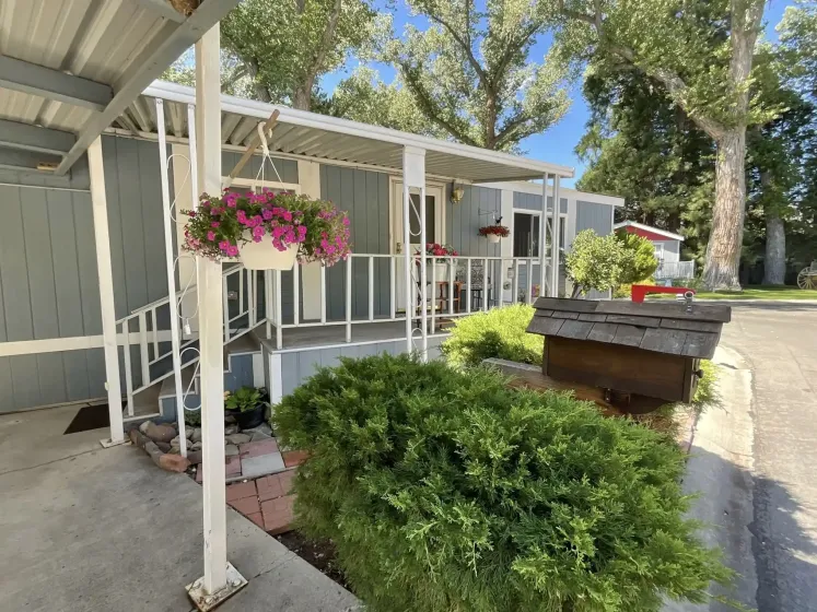 90 Shady Tree Lane, Carson City, Nevada 89706, 2 Bedrooms Bedrooms, 12 Rooms Rooms,2 BathroomsBathrooms,Manufactured,Residential,Shady Tree,0,260011083