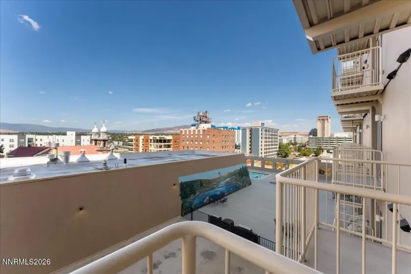 200 2nd, Reno, Nevada 89501, 2 Bedrooms Bedrooms, ,3 BathroomsBathrooms,Residential,Residential,2nd,0,260011085