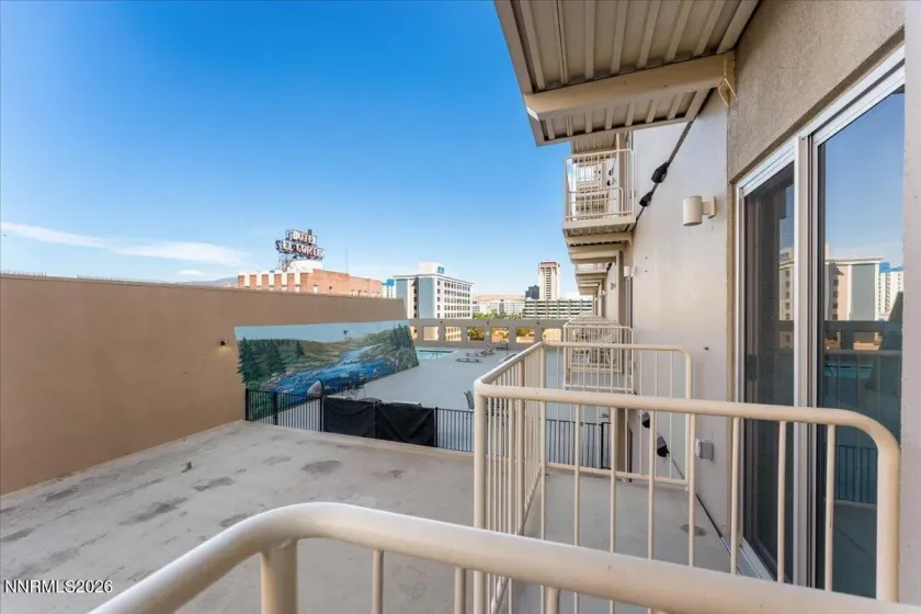 200 2nd, Reno, Nevada 89501, 2 Bedrooms Bedrooms, ,3 BathroomsBathrooms,Residential,Residential,2nd,0,260011085