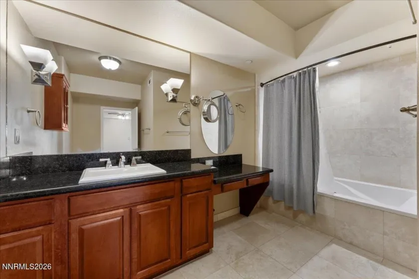 200 2nd, Reno, Nevada 89501, 2 Bedrooms Bedrooms, ,3 BathroomsBathrooms,Residential,Residential,2nd,0,260011085