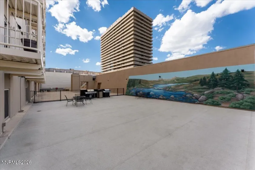 200 2nd, Reno, Nevada 89501, 2 Bedrooms Bedrooms, ,3 BathroomsBathrooms,Residential,Residential,2nd,0,260011085