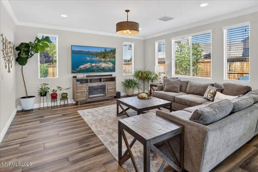 2820 Show Jumper, Reno, Nevada 89521, 4 Bedrooms Bedrooms, ,3 BathroomsBathrooms,Residential,Residential,Show Jumper,0,260011086