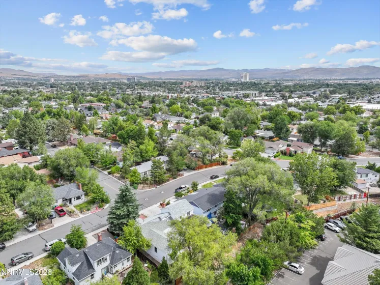 454 Glenmanor, Reno, Nevada 89509, 5 Bedrooms Bedrooms, ,3 BathroomsBathrooms,Residential,Residential,Glenmanor,0,260011088