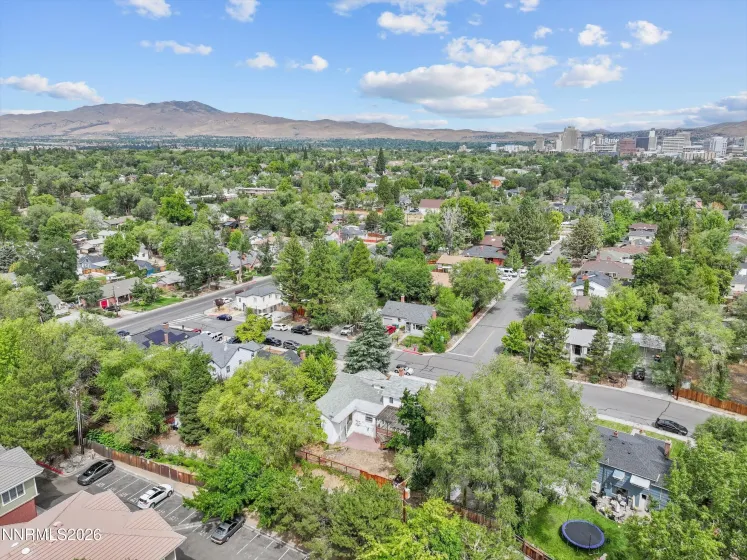 454 Glenmanor, Reno, Nevada 89509, 5 Bedrooms Bedrooms, ,3 BathroomsBathrooms,Residential,Residential,Glenmanor,0,260011088