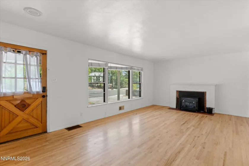 454 Glenmanor, Reno, Nevada 89509, 5 Bedrooms Bedrooms, ,3 BathroomsBathrooms,Residential,Residential,Glenmanor,0,260011088