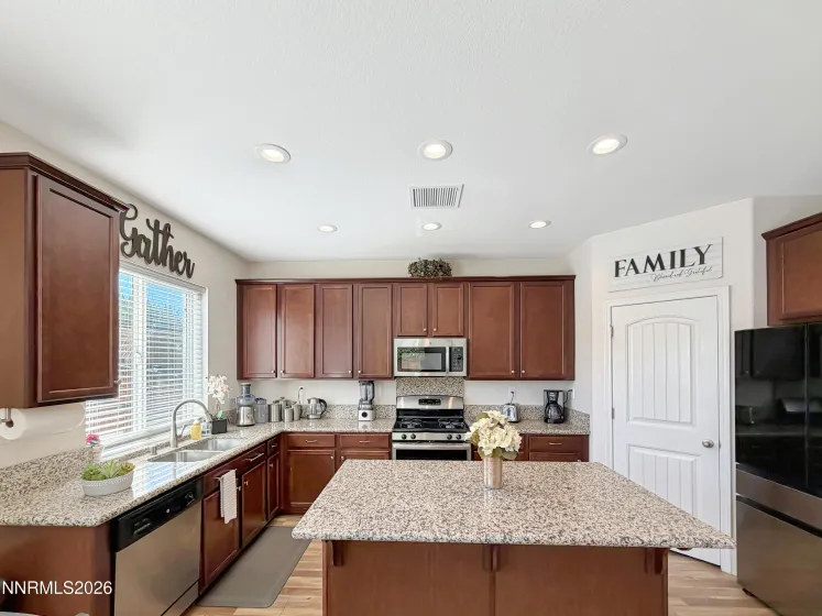 2180 Hope Valley, Reno, Nevada 89521, 3 Bedrooms Bedrooms, ,3 BathroomsBathrooms,Residential,Residential,Hope Valley,0,260011089