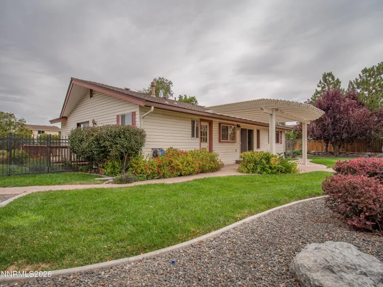 1321 Dennis, Minden, Nevada 89423, 2 Bedrooms Bedrooms, ,2 BathroomsBathrooms,Residential,Residential,Dennis,0,260011092