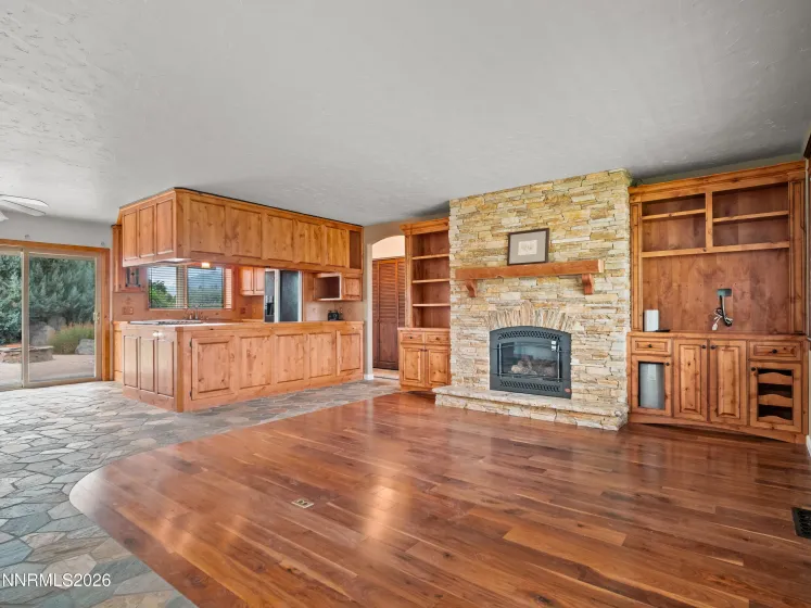 1321 Dennis, Minden, Nevada 89423, 2 Bedrooms Bedrooms, ,2 BathroomsBathrooms,Residential,Residential,Dennis,0,260011092