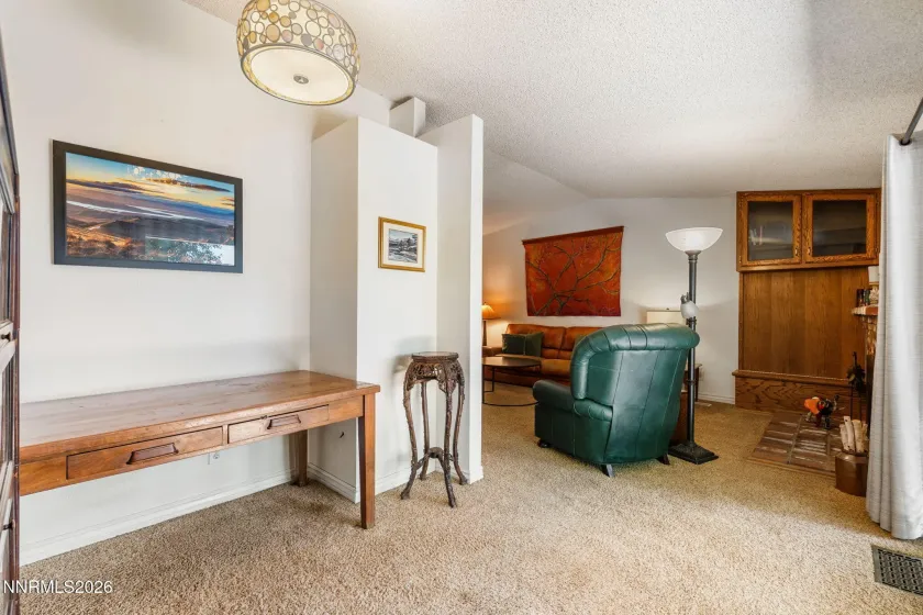 1820 Del Rosa, Sparks, Nevada 89434, 3 Bedrooms Bedrooms, ,2 BathroomsBathrooms,Residential,Residential,Del Rosa,0,260011095