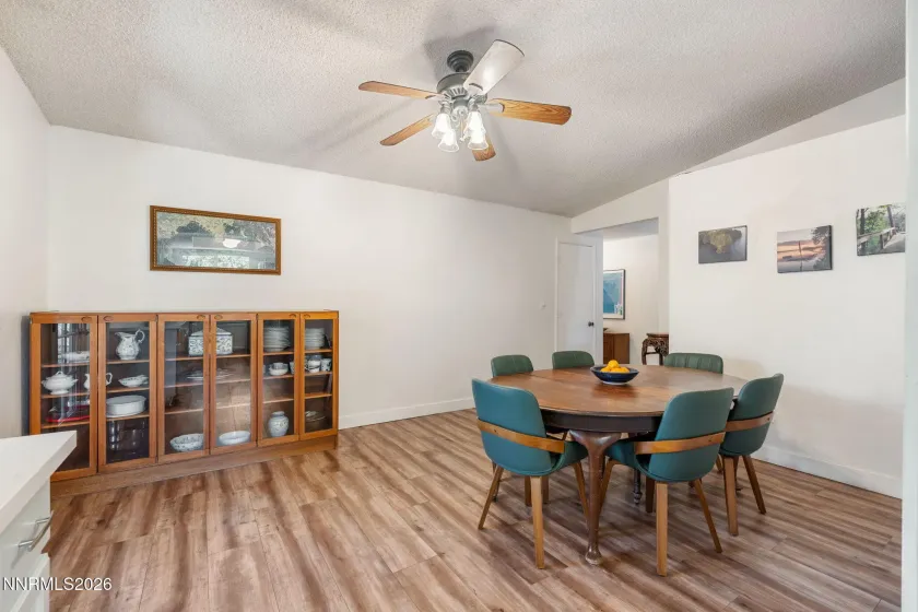 1820 Del Rosa, Sparks, Nevada 89434, 3 Bedrooms Bedrooms, ,2 BathroomsBathrooms,Residential,Residential,Del Rosa,0,260011095