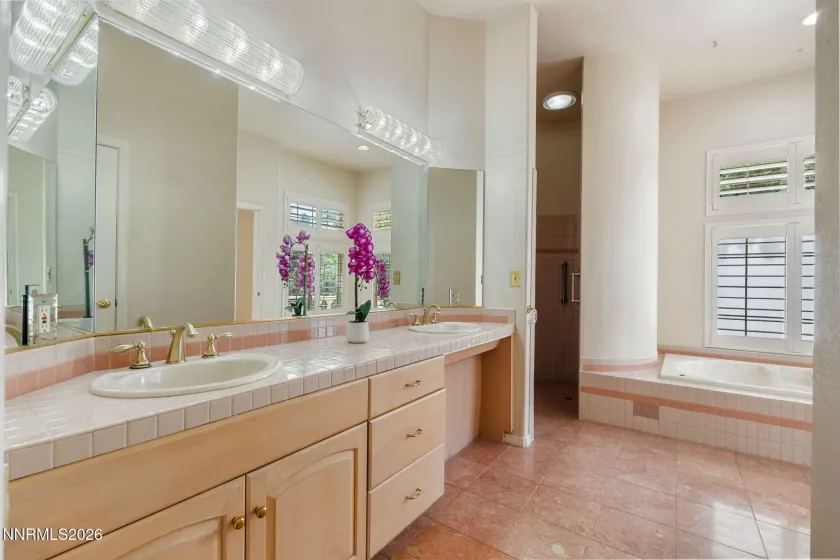 4265 Grubstake, Reno, Nevada 89519, 4 Bedrooms Bedrooms, ,4 BathroomsBathrooms,Residential,Residential,Grubstake,0,260011104
