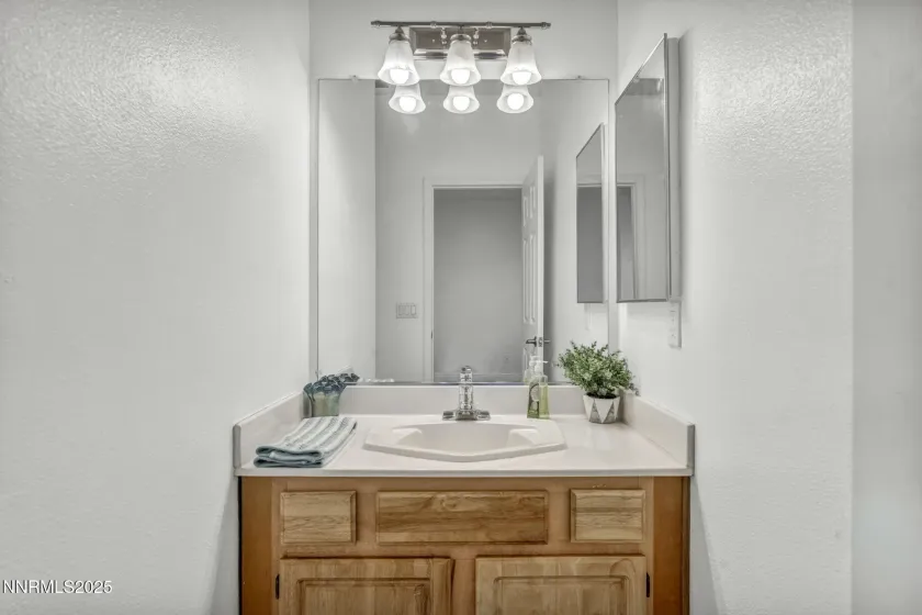 900 Meadows, Reno, Nevada 89521, 2 Bedrooms Bedrooms, ,2 BathroomsBathrooms,Residential,Residential,Meadows,0,260011108