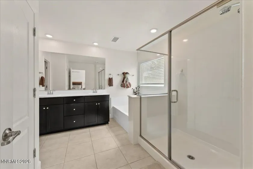 7435 Souverain, Reno, Nevada 89506, 4 Bedrooms Bedrooms, ,2 BathroomsBathrooms,Residential,Residential,Souverain,0,260011109