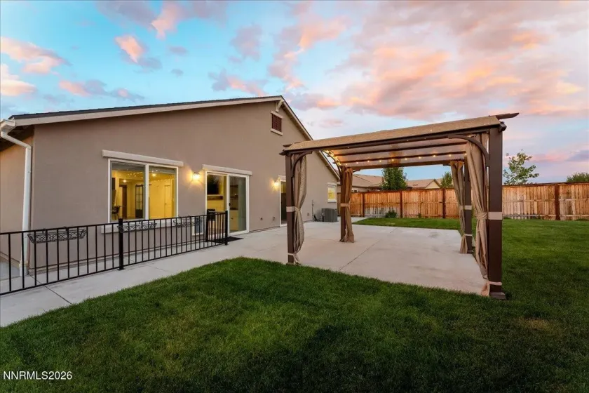 7435 Souverain, Reno, Nevada 89506, 4 Bedrooms Bedrooms, ,2 BathroomsBathrooms,Residential,Residential,Souverain,0,260011109