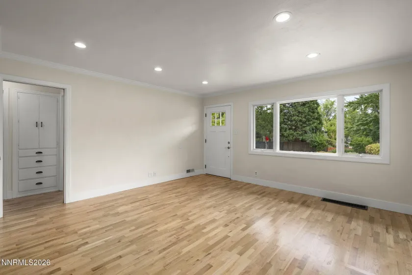 1565 Mc Kinley, Reno, Nevada 89509, 2 Bedrooms Bedrooms, ,1 BathroomBathrooms,Residential,Residential,Mc Kinley,0,260011110