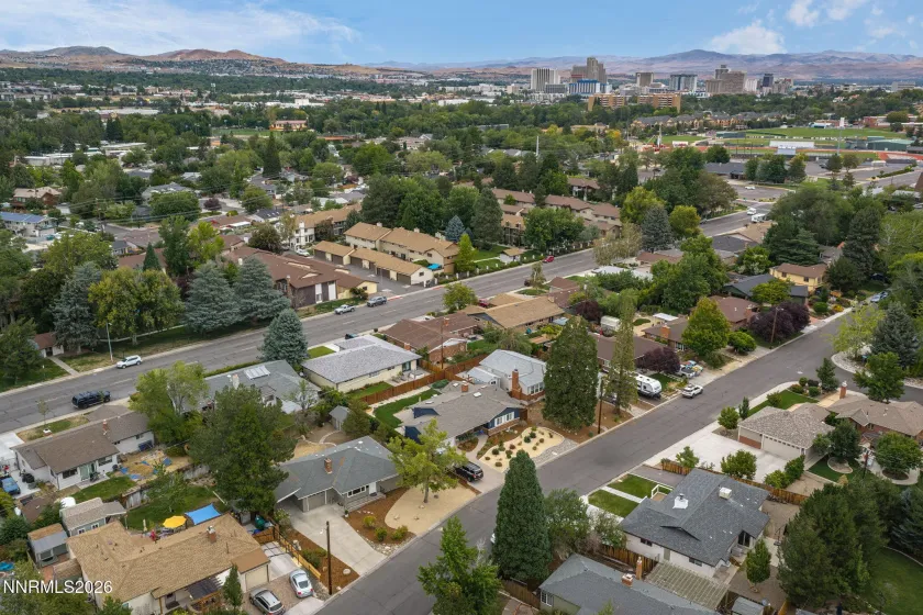 1565 Mc Kinley, Reno, Nevada 89509, 2 Bedrooms Bedrooms, ,1 BathroomBathrooms,Residential,Residential,Mc Kinley,0,260011110