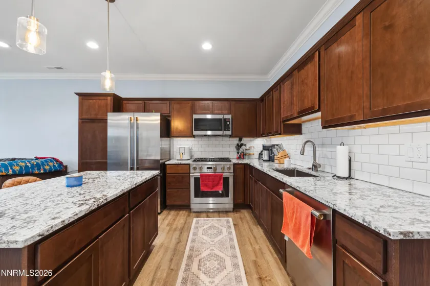 18671 Village Center, Reno, Nevada 89508, 2 Bedrooms Bedrooms, ,3 BathroomsBathrooms,Residential,Residential,Village Center,0,260011111