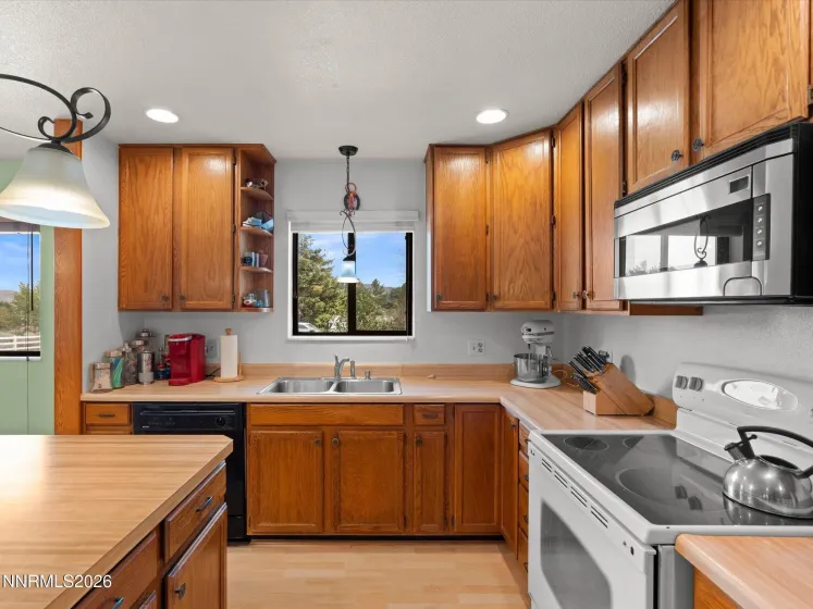 3642 Cindys, Carson City, Nevada 89705, 3 Bedrooms Bedrooms, ,3 BathroomsBathrooms,Residential,Residential,Cindys,0,260011114