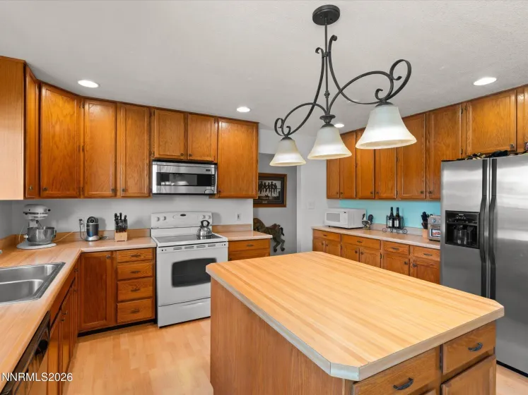 3642 Cindys, Carson City, Nevada 89705, 3 Bedrooms Bedrooms, ,3 BathroomsBathrooms,Residential,Residential,Cindys,0,260011114