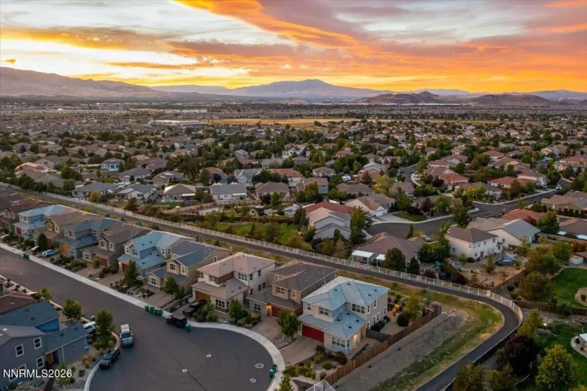 2833 Thistle Pine, Reno, Nevada 89521, 4 Bedrooms Bedrooms, ,3 BathroomsBathrooms,Residential,Residential,Thistle Pine,0,260011115