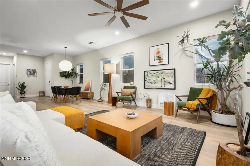 2833 Thistle Pine, Reno, Nevada 89521, 4 Bedrooms Bedrooms, ,3 BathroomsBathrooms,Residential,Residential,Thistle Pine,0,260011115