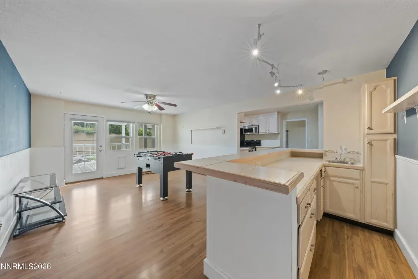 901 Lyman, Reno, Nevada 89509, 4 Bedrooms Bedrooms, ,3 BathroomsBathrooms,Residential,Residential,Lyman,0,260011123