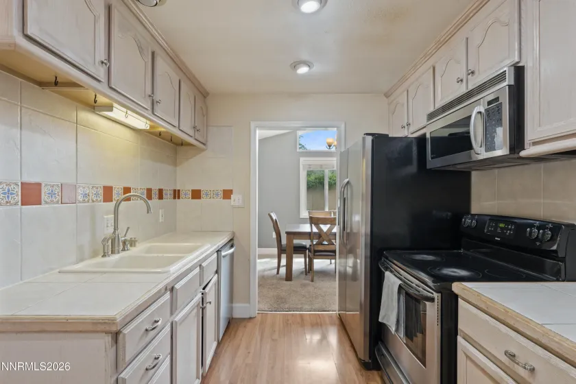 901 Lyman, Reno, Nevada 89509, 4 Bedrooms Bedrooms, ,3 BathroomsBathrooms,Residential,Residential,Lyman,0,260011123