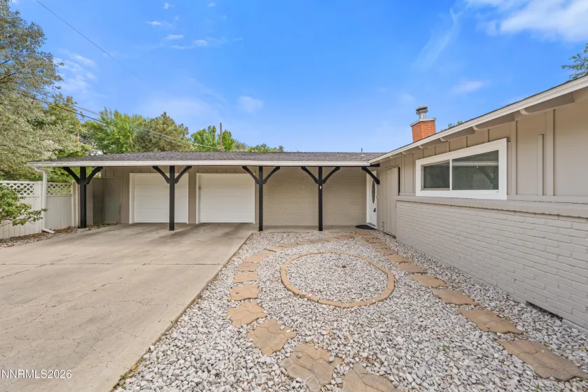901 Lyman, Reno, Nevada 89509, 4 Bedrooms Bedrooms, ,3 BathroomsBathrooms,Residential,Residential,Lyman,0,260011123