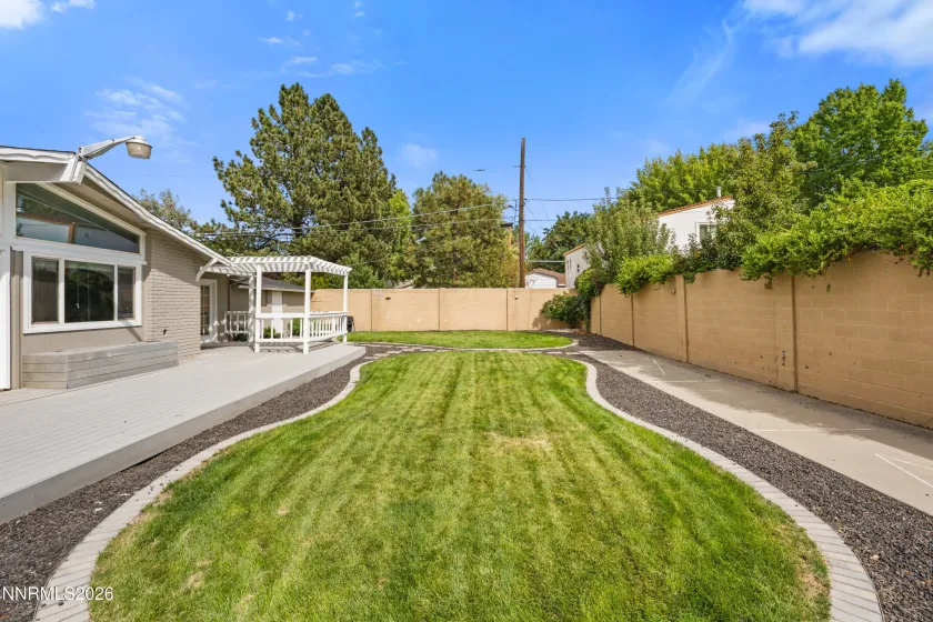 901 Lyman, Reno, Nevada 89509, 4 Bedrooms Bedrooms, ,3 BathroomsBathrooms,Residential,Residential,Lyman,0,260011123
