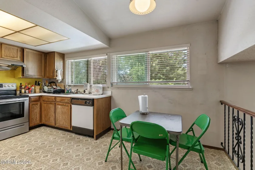 1751 Golden Spike, Sparks, Nevada 89434, 4 Bedrooms Bedrooms, ,3 BathroomsBathrooms,Residential,Residential,Golden Spike,0,260011127