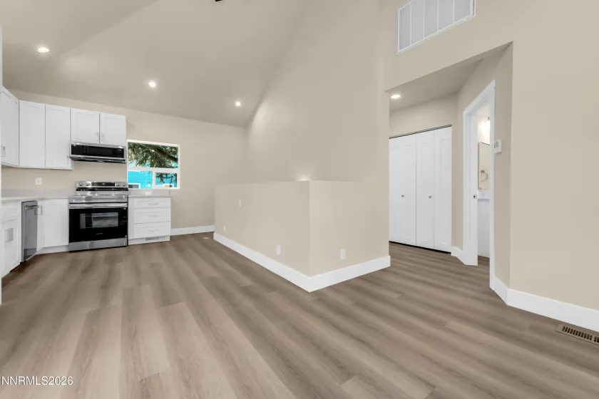 360 Roberts, Reno, Nevada 89502, 2 Bedrooms Bedrooms, ,2 BathroomsBathrooms,Residential,Residential,Roberts,0,260011132