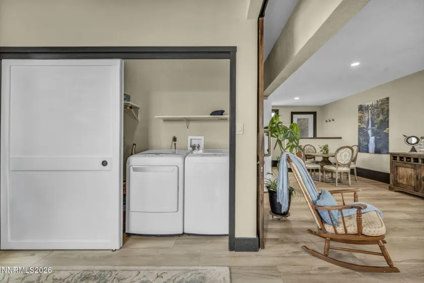 15950 Carl, Reno, Nevada 89511, 2 Bedrooms Bedrooms, ,2 BathroomsBathrooms,Residential,Residential,Carl,0,260011136