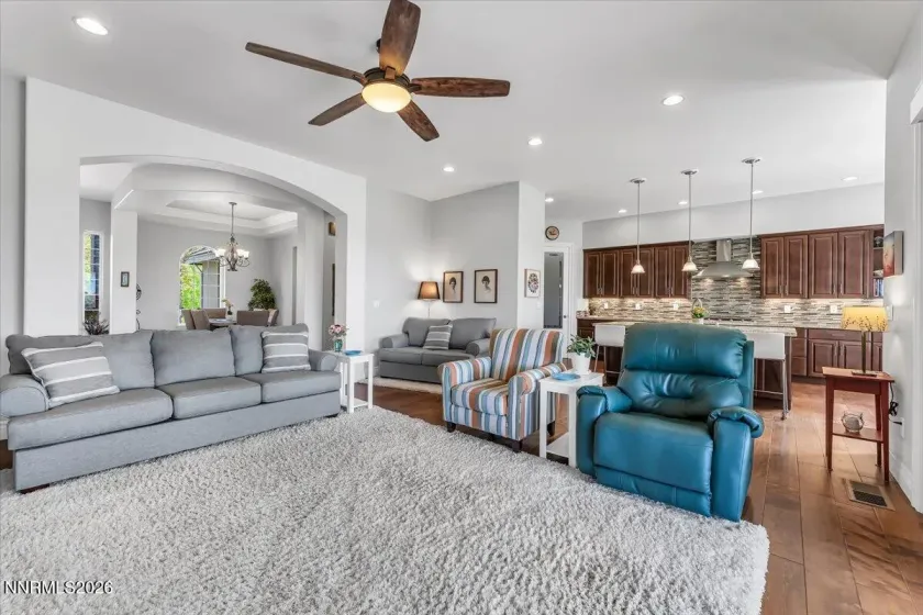 7365 Silver King, Sparks, Nevada 89436, 4 Bedrooms Bedrooms, ,3 BathroomsBathrooms,Residential,Residential,Silver King,0,260011106