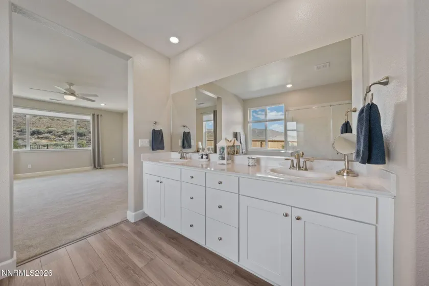 10480 Mine Shaft, Reno, Nevada 89521, 4 Bedrooms Bedrooms, ,3 BathroomsBathrooms,Residential,Residential,Mine Shaft,0,260011112