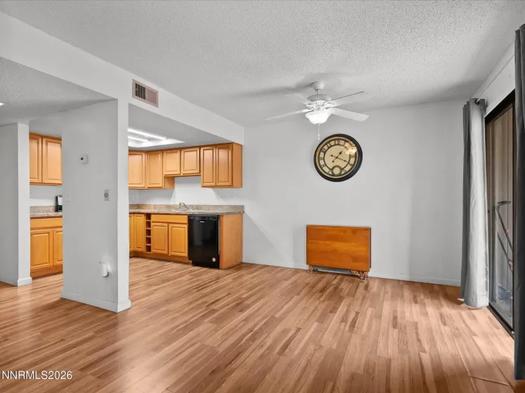 1553 Steven, Sparks, Nevada 89431, 3 Bedrooms Bedrooms, ,2 BathroomsBathrooms,Residential,Residential,Steven,0,260011142