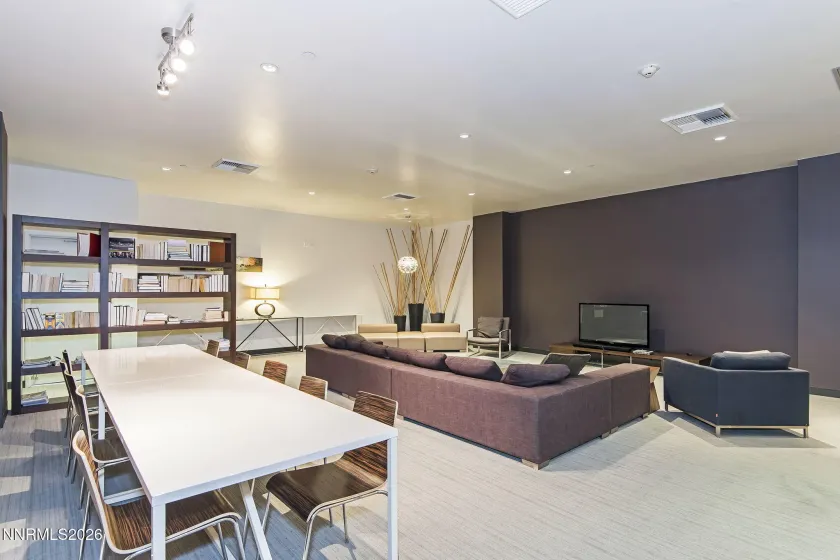 255 Sierra, Reno, Nevada 89501, 1 Bedroom Bedrooms, ,1 BathroomBathrooms,Residential,Residential,Sierra,0,260001021