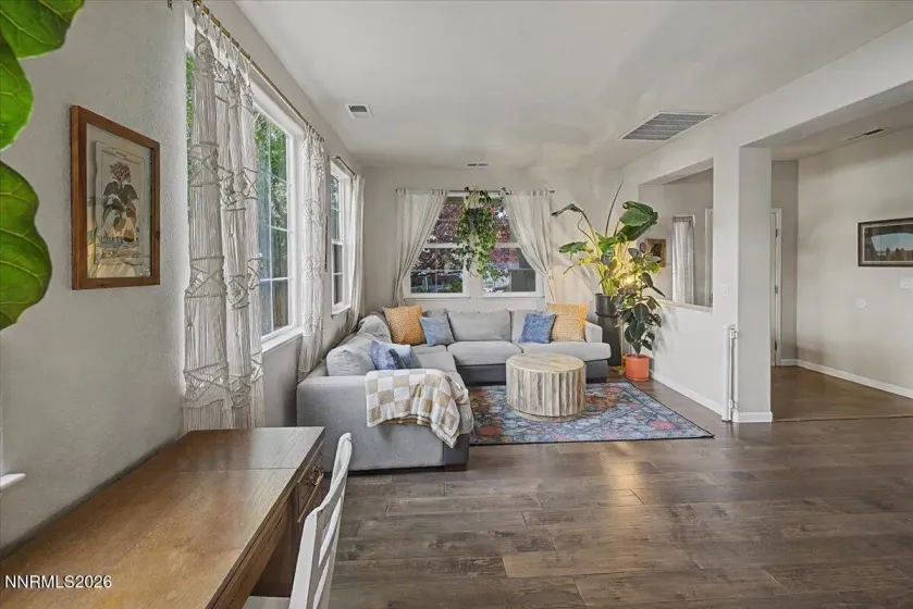 866 University Park, Reno, Nevada 89512, 4 Bedrooms Bedrooms, ,3 BathroomsBathrooms,Residential,Residential,University Park,0,260011150