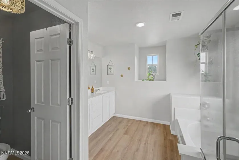 866 University Park, Reno, Nevada 89512, 4 Bedrooms Bedrooms, ,3 BathroomsBathrooms,Residential,Residential,University Park,0,260011150