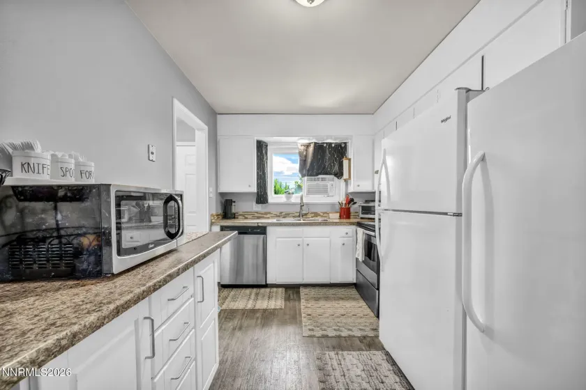 5 Smithridge, Reno, Nevada 89502, 2 Bedrooms Bedrooms, ,2 BathroomsBathrooms,Residential,Residential,Smithridge,0,260011155